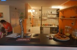 Dobrze prosperujący lokal/bar gastronomiczny.36m+36m zaplecza magazynowego, niski czynsz