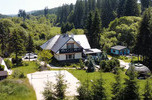 Dochód 500 000 zł rocznie luksusowe 2 domy w górach 285 m2 nad strumykiem w lesie - gotowy biznes