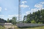 Działka inwestycyjna z masztem i nadajnikami bts