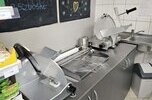 Funkcjonujący sklep spożywczy wraz z wyposażeniem i towarem