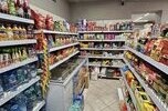 Funkcjonujący sklep spożywczy wraz z wyposażeniem i towarem