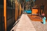 Gotowy biznes turystyczny nad morzem –nowoczesny  pensjonat, dom i domki 575m2, 2020r