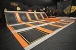 Nowoczesny park trampolin, około 500 m²