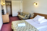 Piękny hotel *** okazja 80 pokoi nad jeziorem