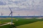 Portfolio 800 MW w Australii Farmy wiatrowe i PV