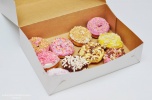 Sprzedam działającą kawiarnię oferującą świeże pączki donuty
