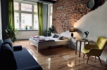Wrocław, działający hostel + nieruchomość